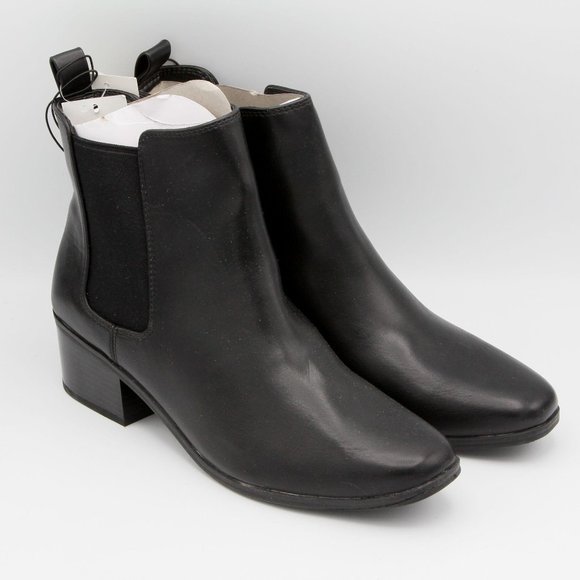 Universal Thread Shoes - Black Ankle Boots - 10